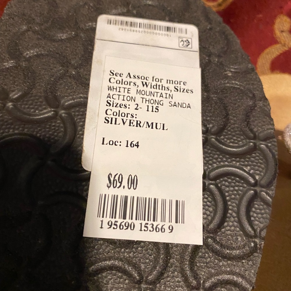 Sandals - Picture 2 of 4